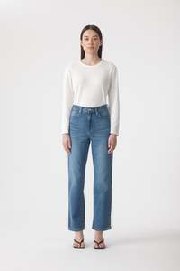 Fashion Womens: Zoe High Straight Jean – Liberty