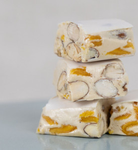 Almond, Mango & Black pepper The Nougaterie