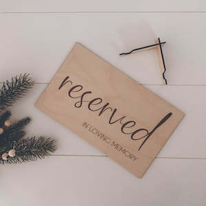 Wedding: Memorial Signs