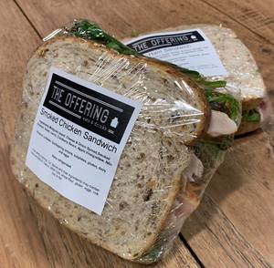 Cabinet Food: Smoked chicken Sandwich