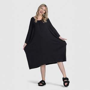 Maternity Oodies: Black Button-Up