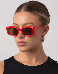 Sunglasses 2: Otra Daisy