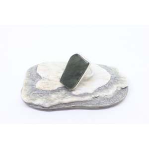 Greenstone Paua Rings: Hokaka Thin Silver Greenstone Ring