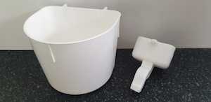 Funnel & Bowl for PP30 / 40 / 50 cages » The Parrot Place