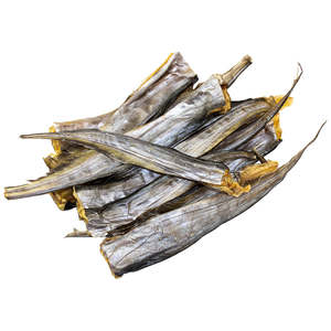 Treats For Cats: Fish Tail For Cats & Dogs