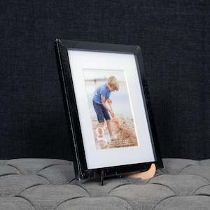 Ready Made Frames: 8x10 Frame with 5x7 Opening - Black