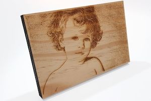 Engraving Laser: Engrave Photo on Pine