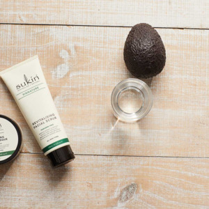 Sukin Signature Revitalising Facial Scrub 125ml