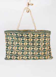 Christiana Wirihana: Kete Harakeke Papakingaro