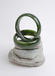 Deane Moreton: Pounamu Bangle - Gem Grade