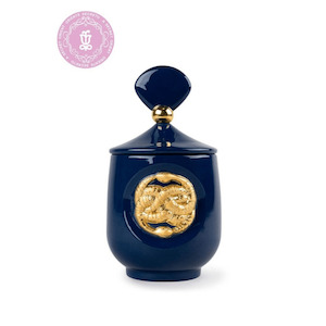 Fragrances: Snake Candle Luxurious Animals. A Secret Orient Scent
