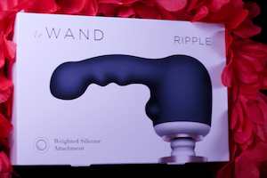Le Wand: Le Wand Ripple Silicone Attachment