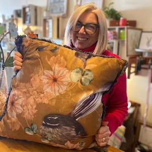 MM Linen | Fantail Cushion