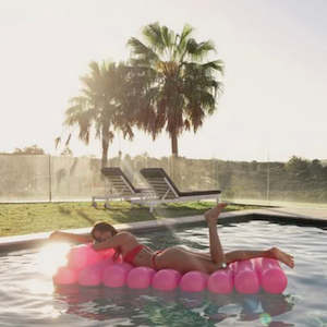 Think Pink: SUNNYLiFE | Neon Pink Tube Lilo