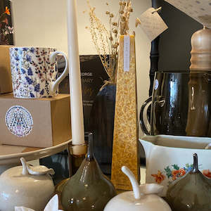 Living Light Candles | White Lily Gold Icicle Candles