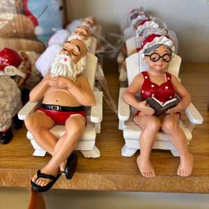 Living: Mr & Mrs Claus on Beach Chairs Decorations