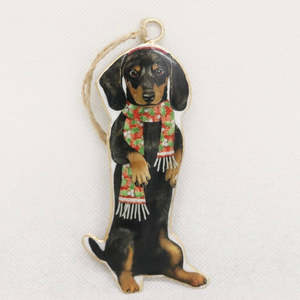 Giftwear: Vintage Sitting Dachshund Hanging Christmas Decorations