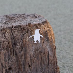 Products: Tie Pin or Brooch