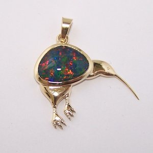 Products: 0pal kiwi pendant