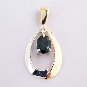 Coloured Stone Pendants: 29510