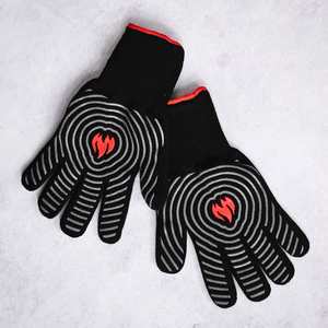 Outdoor Entertaining: Ovana Aramid Gloves