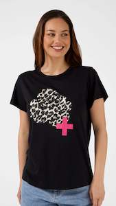 Basics: T-Shirt Black Leopard Flower