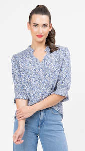 Blouse: Gifted Top SS Blue Trallice