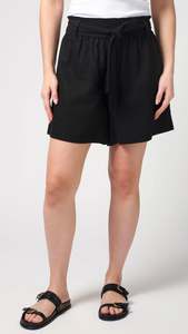 Noa Short Black