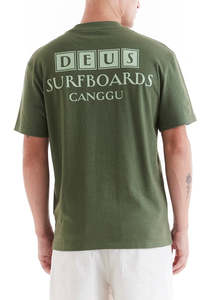 Mens Sale 1: Lindsay Tee Pine