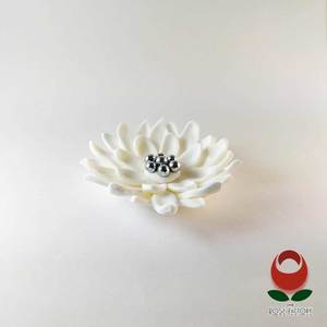 Daisy Cake Topper (White) – The Rose Factory