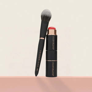 Youngblood: Young Blood Créme Blush Brush
