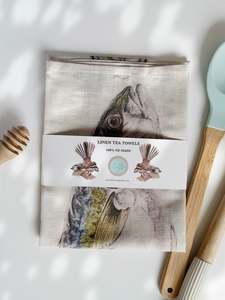 New Zealand Nature: YELLOWTAIL KINGFISH LINEN TEA TOWEL