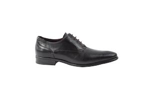 Dress Shoes: Carl