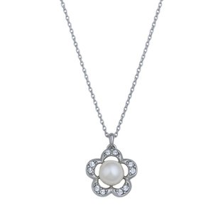 Necklaces: Pearl Flower Pendant Necklace