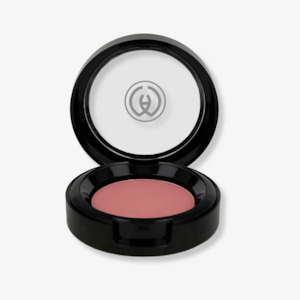 Makeup Bronze Blush Highlight: Blush Pink