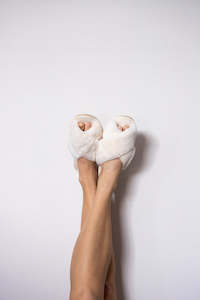 New: Maia Fluffy Crossover Slippers - White