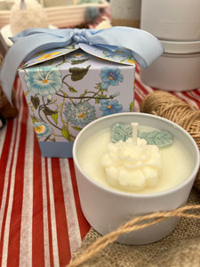 Products: Lotus Tin Candle the social scent co