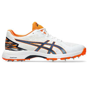 Sports Gear Cricket Shoes: Asics QUICK SINGLE Cricket Shoes