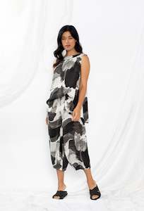 Summer Sale: Abstract Tank