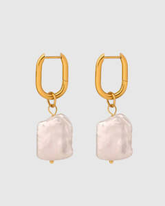 Accessories: Nina Earrings