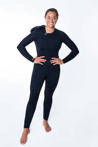 Wetsuits: Insulator Series Womens 5/4 Hooded Chest Zip Steamer
