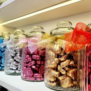 Forher Forhim: x100 Mini Chocolate Hearts in Jar