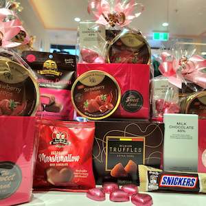 Mothers Day: Mother's Day Pink Sweet Treats