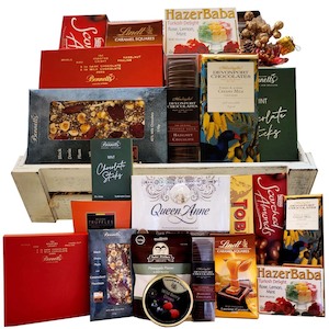 Gifthampers: White Wood Hamper [Large]