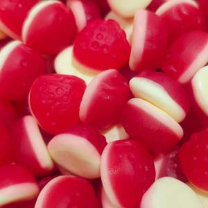 Strawberry Creams (200g/500g)