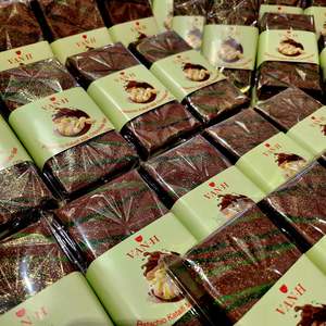 Best Sellers: Dubai Pistachio Bar_Knafeh Chocolate Bar Pistachio