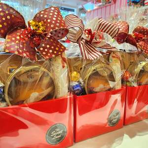 Christmas Red Elegance