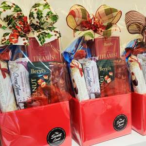 Christmas: Christmas Red Celebration