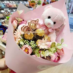 English Dutch Collections: Baby Pink Carroll Teddy Chocolate Bouquet