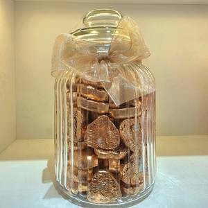 Valentine x100 Mini Chocolate Hearts in Jar (Gold)